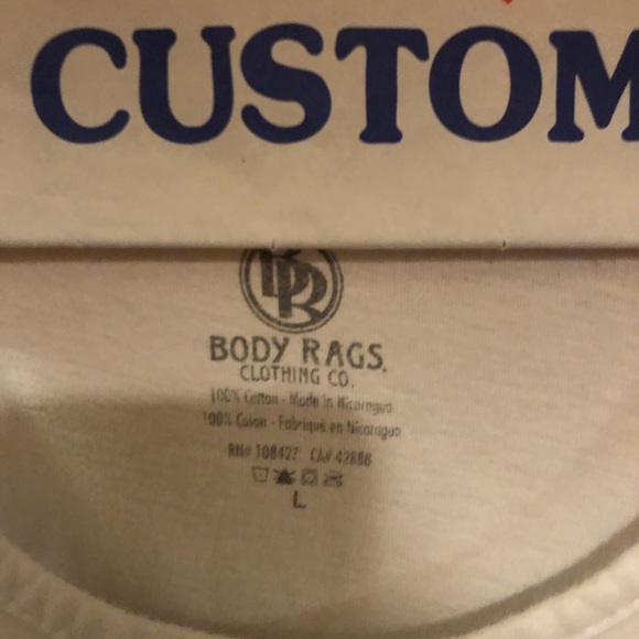 White with graphics tank top large - Picture 2 of 3